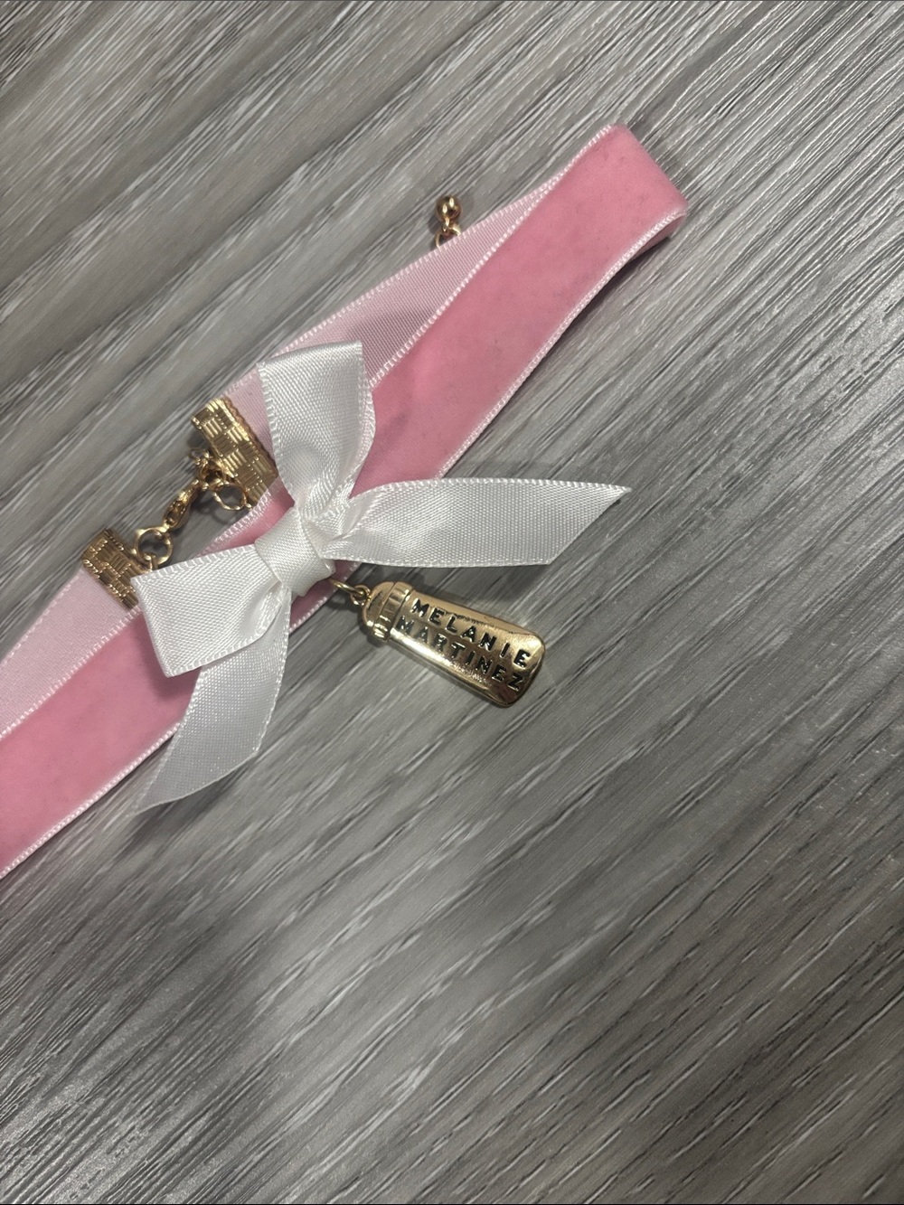 Melanie Martinez Crybaby Pink Velvet choker necklace - Picture 2 of 3